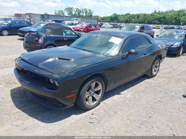 2016 DODGE CHALLENGER SXT