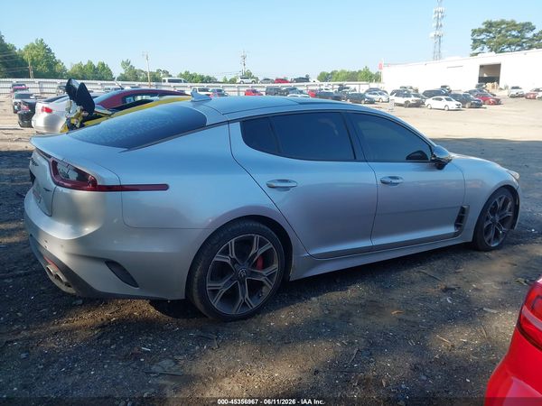 2018 KIA STINGER GT1