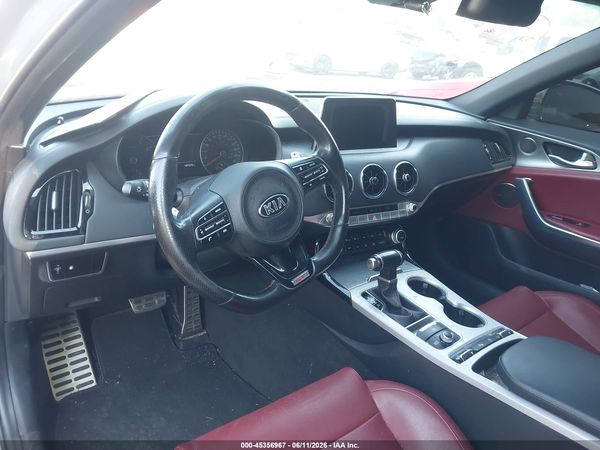2018 KIA STINGER GT1