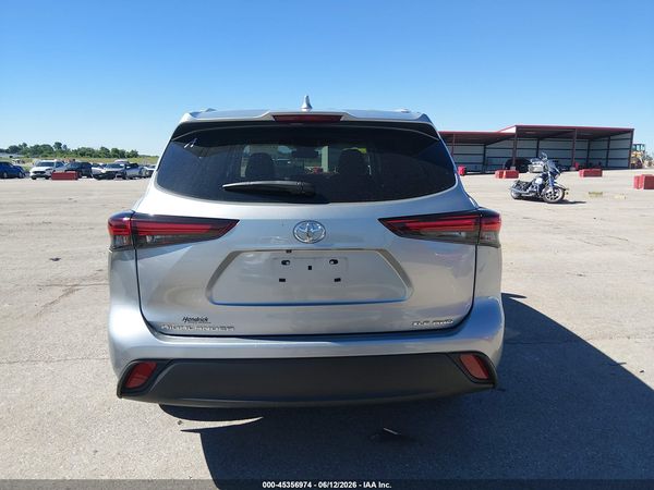 2024 TOYOTA HIGHLANDER XLE