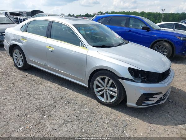 2019 VOLKSWAGEN PASSAT 2.0T SE R-LINE — I1