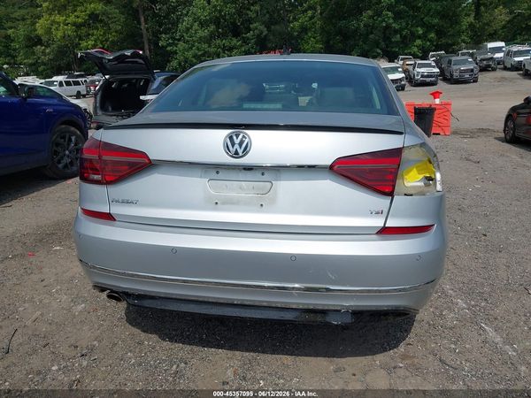 2019 VOLKSWAGEN PASSAT 2.0T SE R-LINE — I119