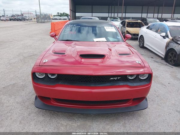 2016 DODGE CHALLENGER SRT HELLCAT