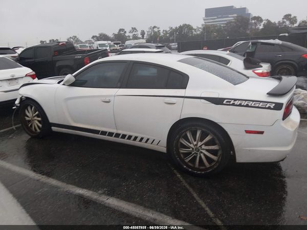 2013 DODGE CHARGER SE