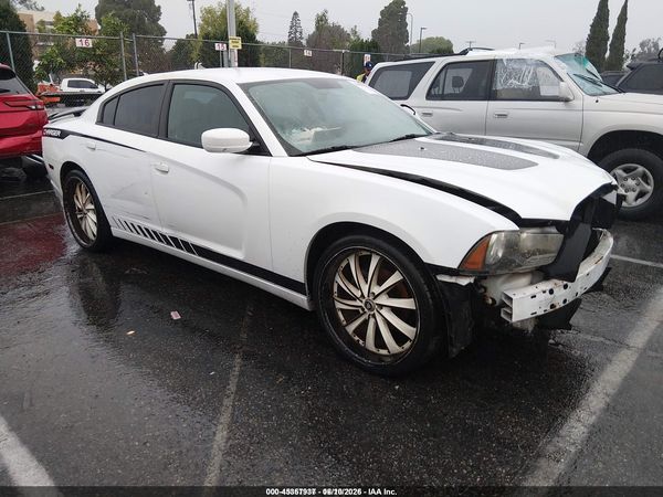 2013 DODGE CHARGER SE