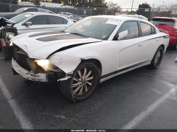 2013 DODGE CHARGER SE