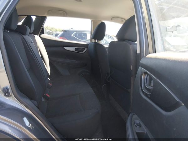 2018 NISSAN ROGUE SPORT S — I8