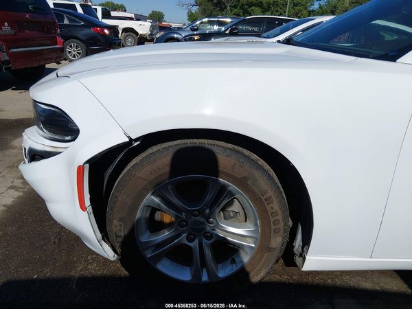 2015 DODGE CHARGER SE
