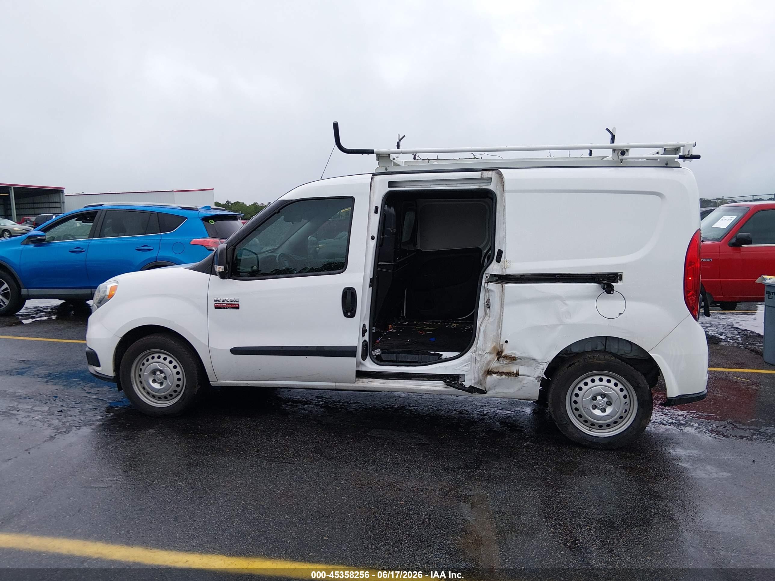 2022 RAM PROMASTER CITY CARGO VAN