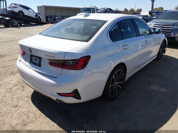 2022 BMW 330E