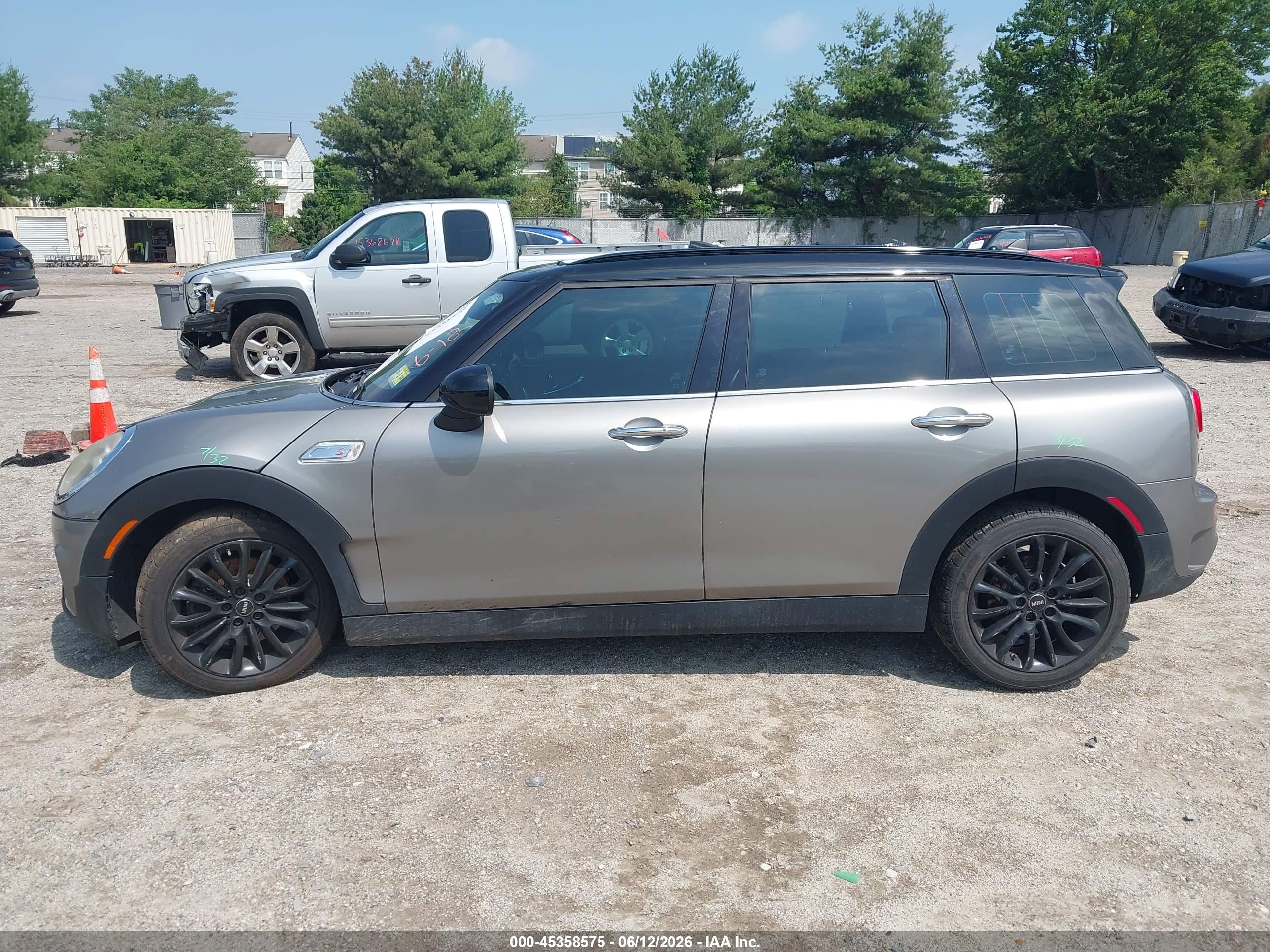 2016 MINI CLUBMAN COOPER S