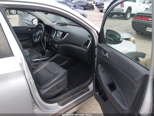 2017 HYUNDAI TUCSON SE PLUS