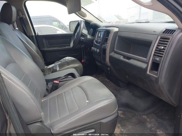 2017 RAM 1500 TRADESMAN  4X2 6'4 BOX