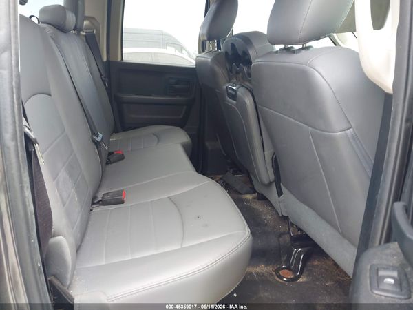 2017 RAM 1500 TRADESMAN  4X2 6'4 BOX