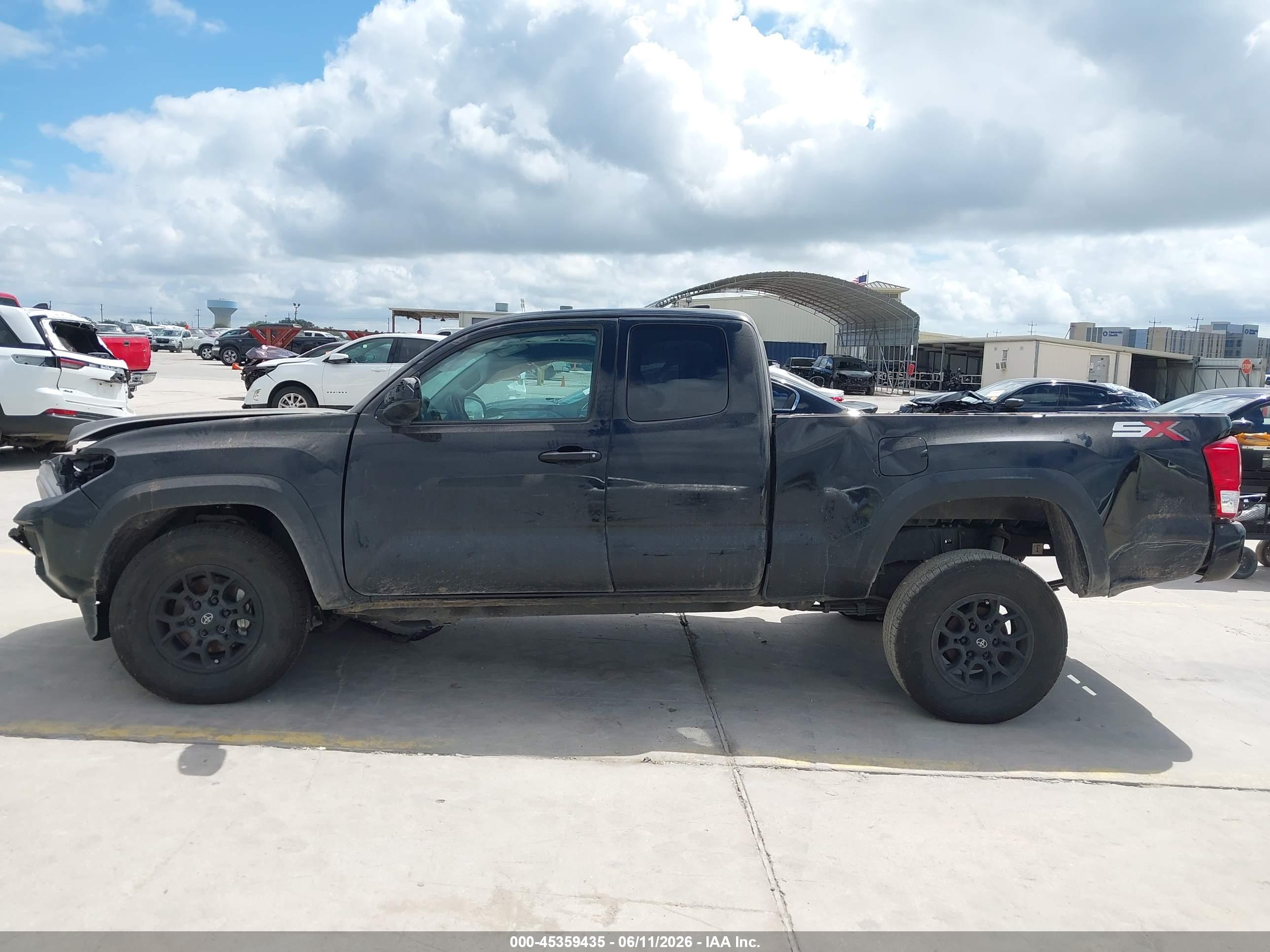 2022 TOYOTA TACOMA SR