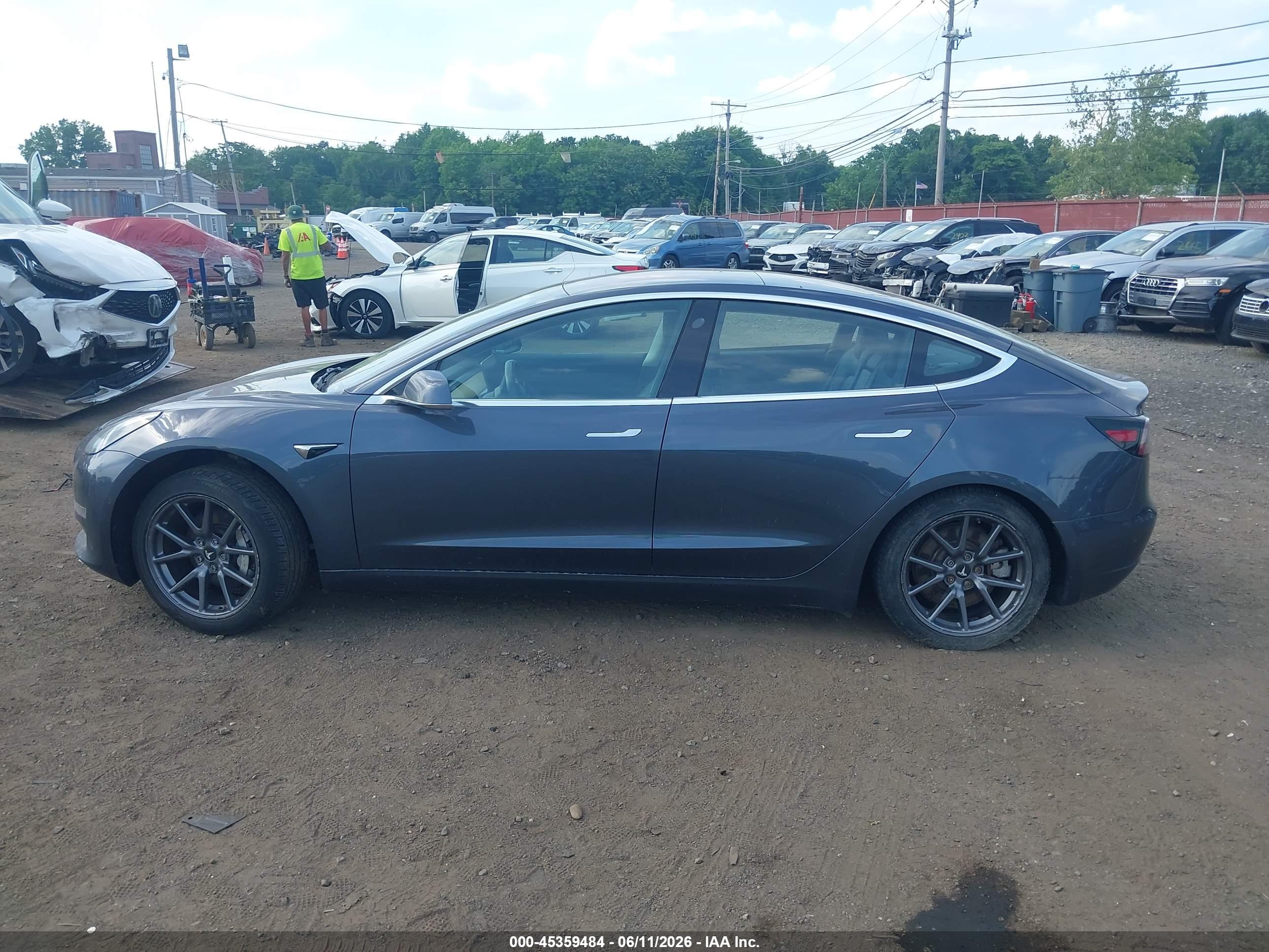 2018 TESLA MODEL 3 LONG RANGE/MID RANGE