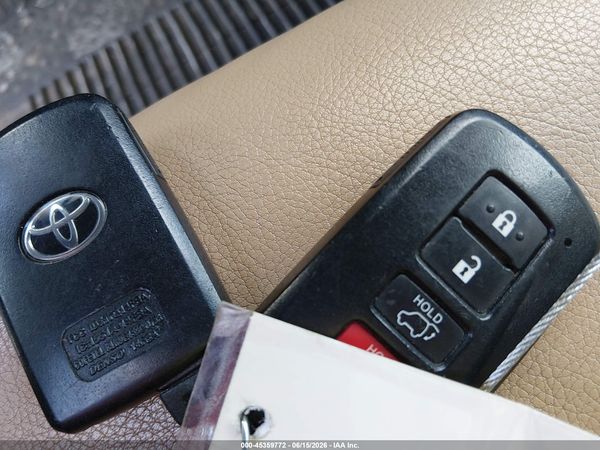 2016 TOYOTA RAV4 HYBRID LIMITED