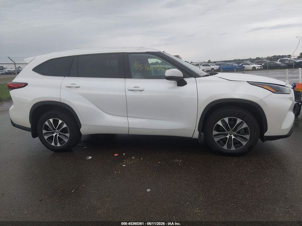 2021 TOYOTA HIGHLANDER XLE