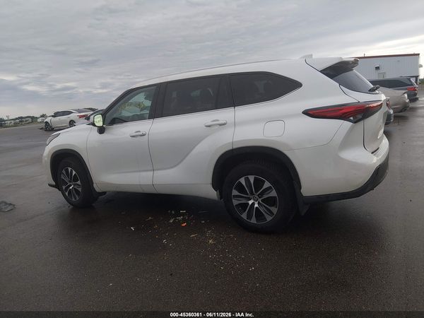 2021 TOYOTA HIGHLANDER XLE