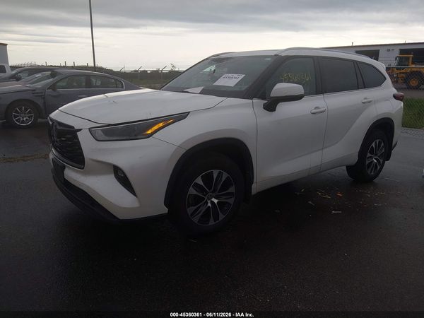 2021 TOYOTA HIGHLANDER XLE