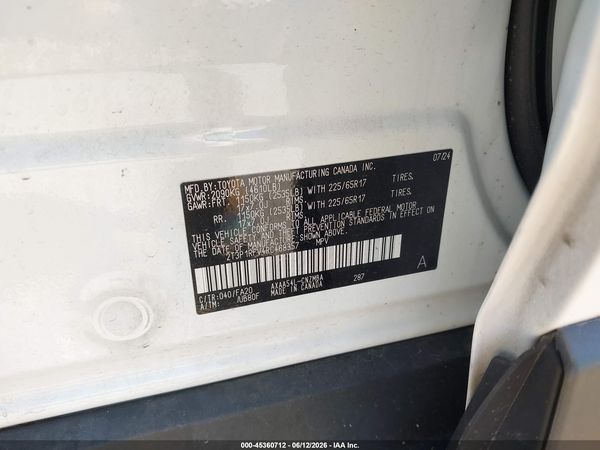 2024 TOYOTA RAV4 XLE