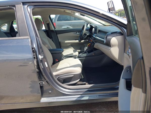 2019 KIA FORTE LXS