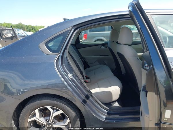 2019 KIA FORTE LXS