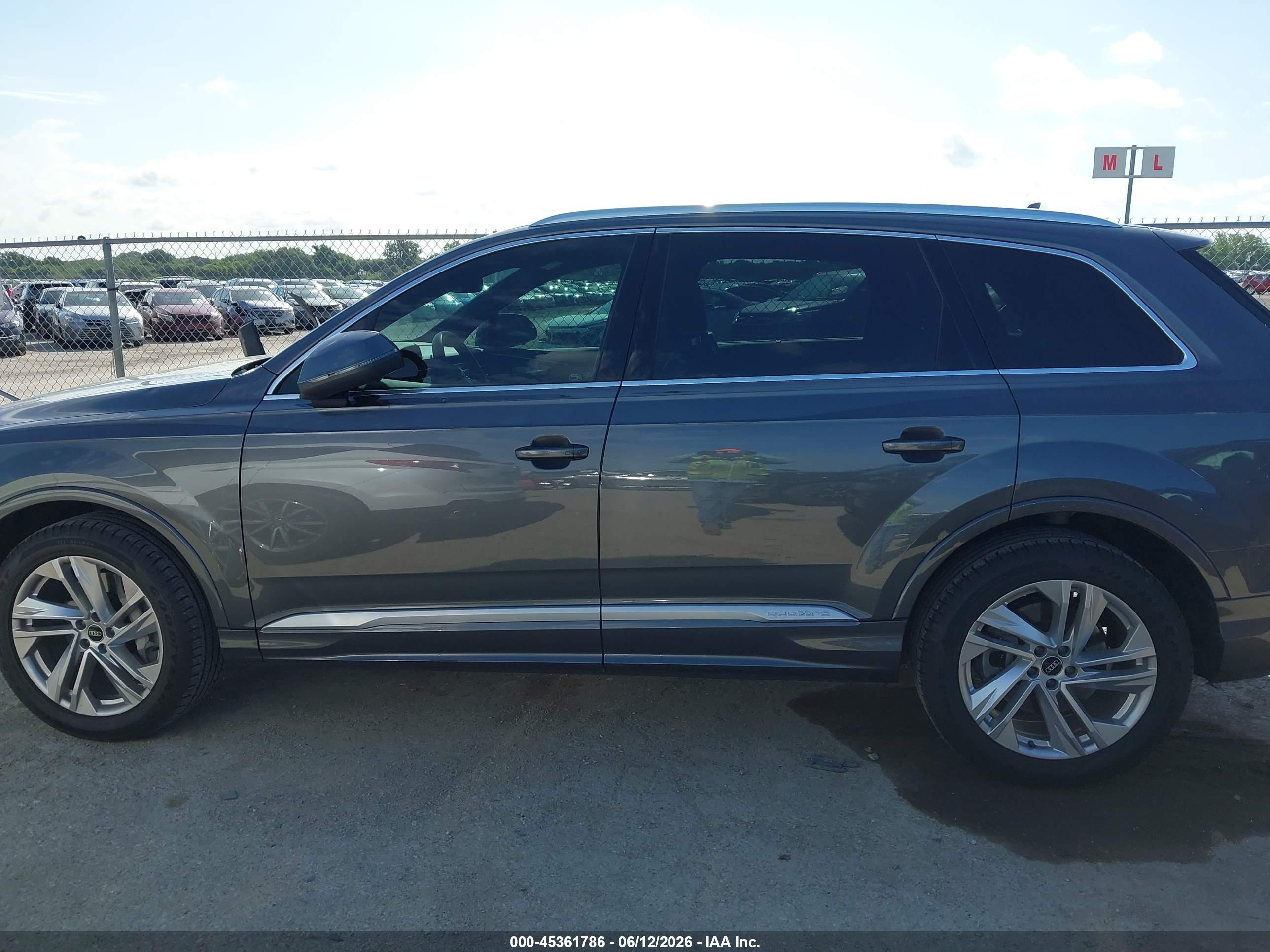 2022 AUDI Q7