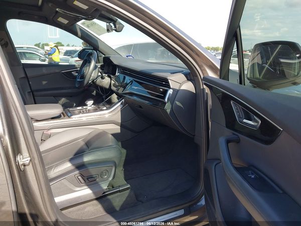 2022 AUDI Q7
