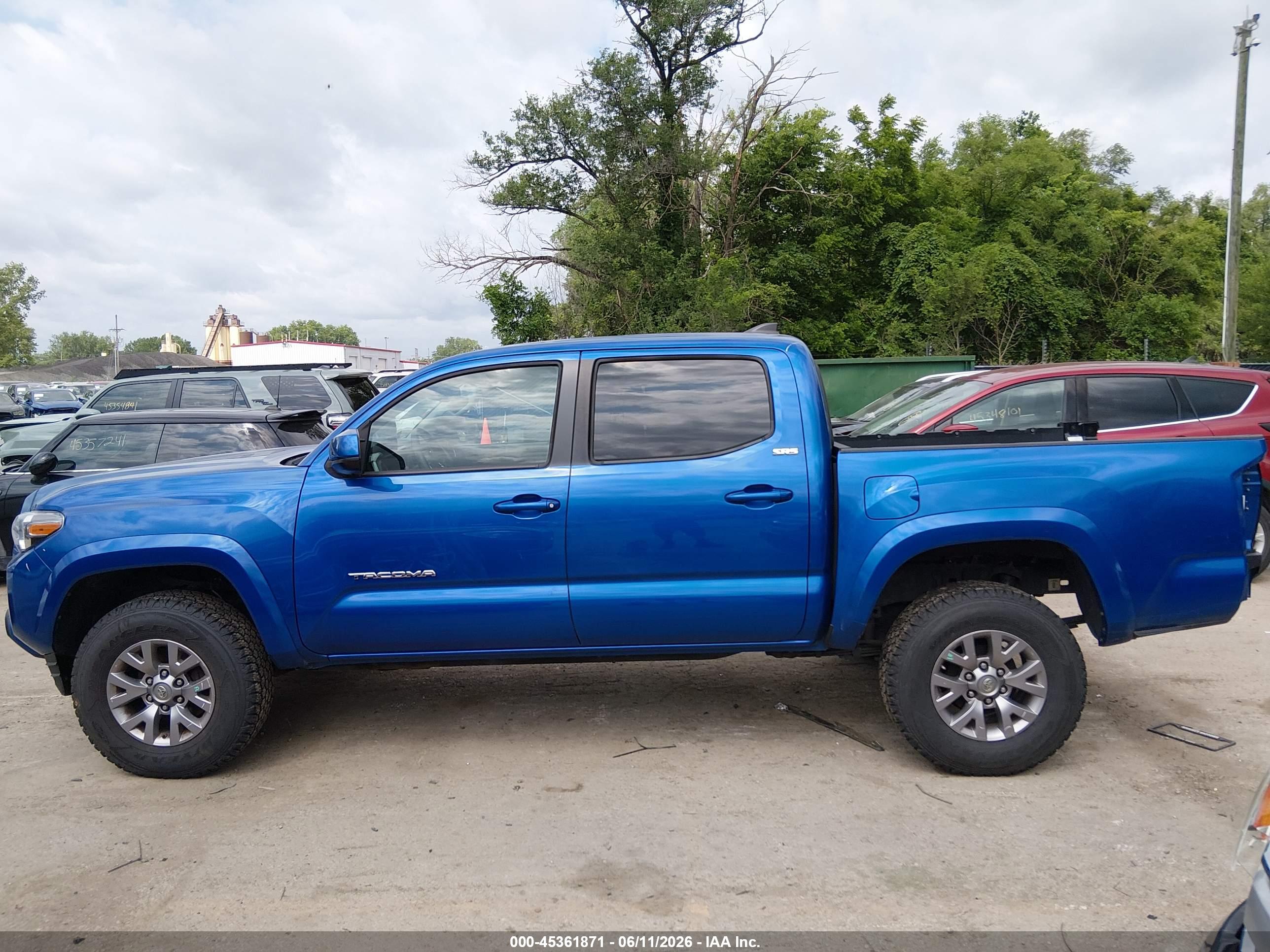 2016 TOYOTA TACOMA SR5 V6