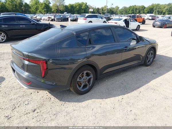2025 KIA K4 LXS