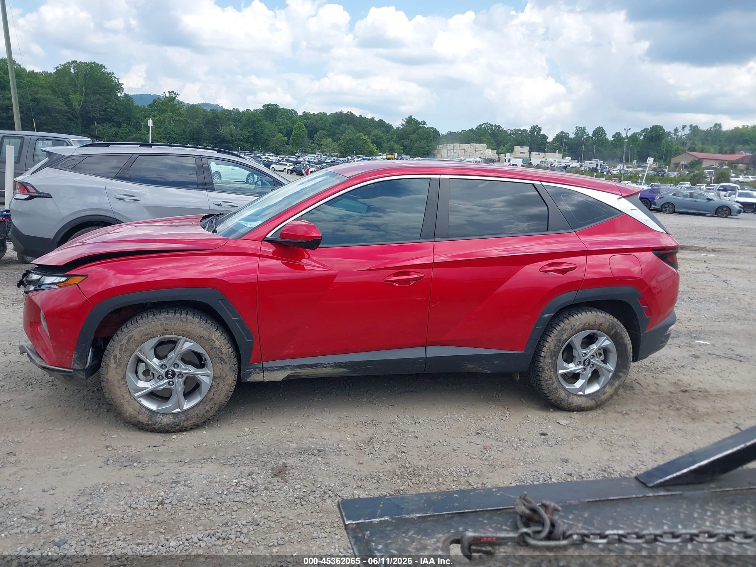 2023 HYUNDAI TUCSON SE