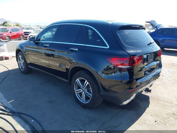 2022 MERCEDES-BENZ GLC 300 SUV