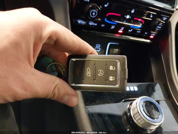 2024 JEEP GRAND CHEROKEE L LAREDO 4X4