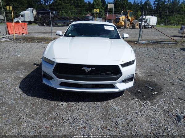 2026 FORD MUSTANG I4