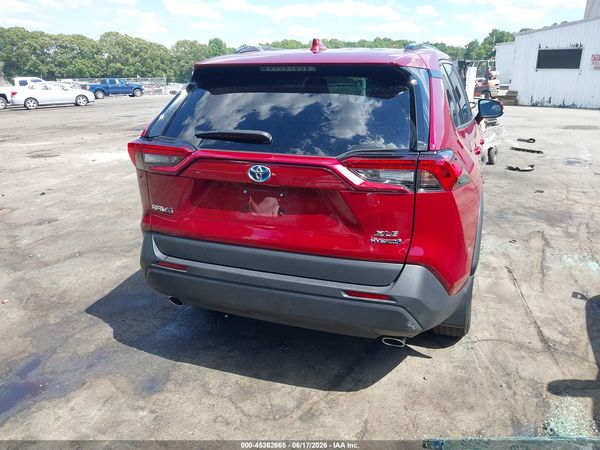 2024 TOYOTA RAV4 HYBRID XLE