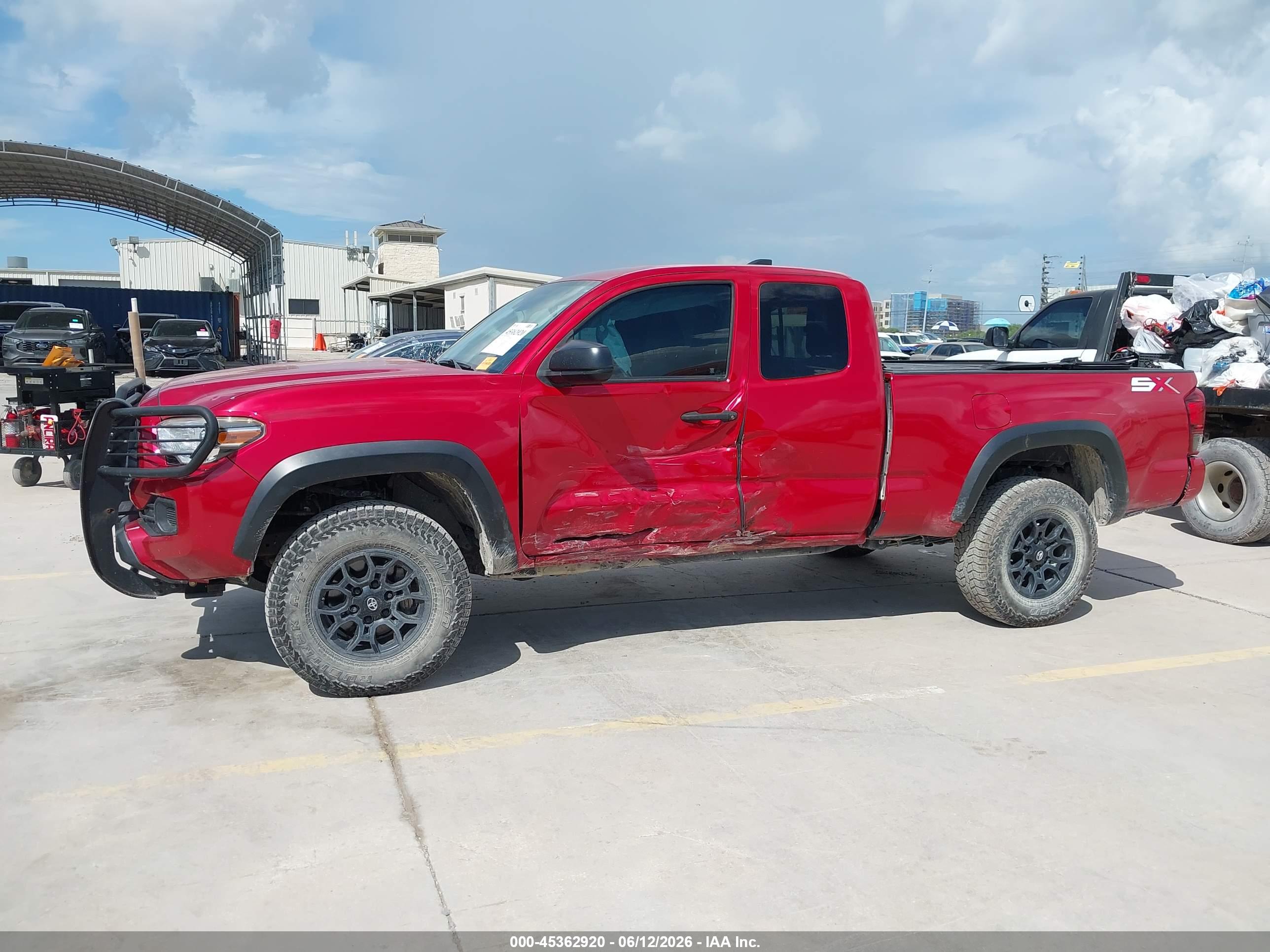 2020 TOYOTA TACOMA SR