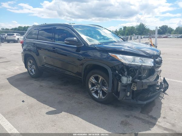 2018 TOYOTA HIGHLANDER SE