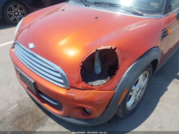 2013 MINI HARDTOP COOPER