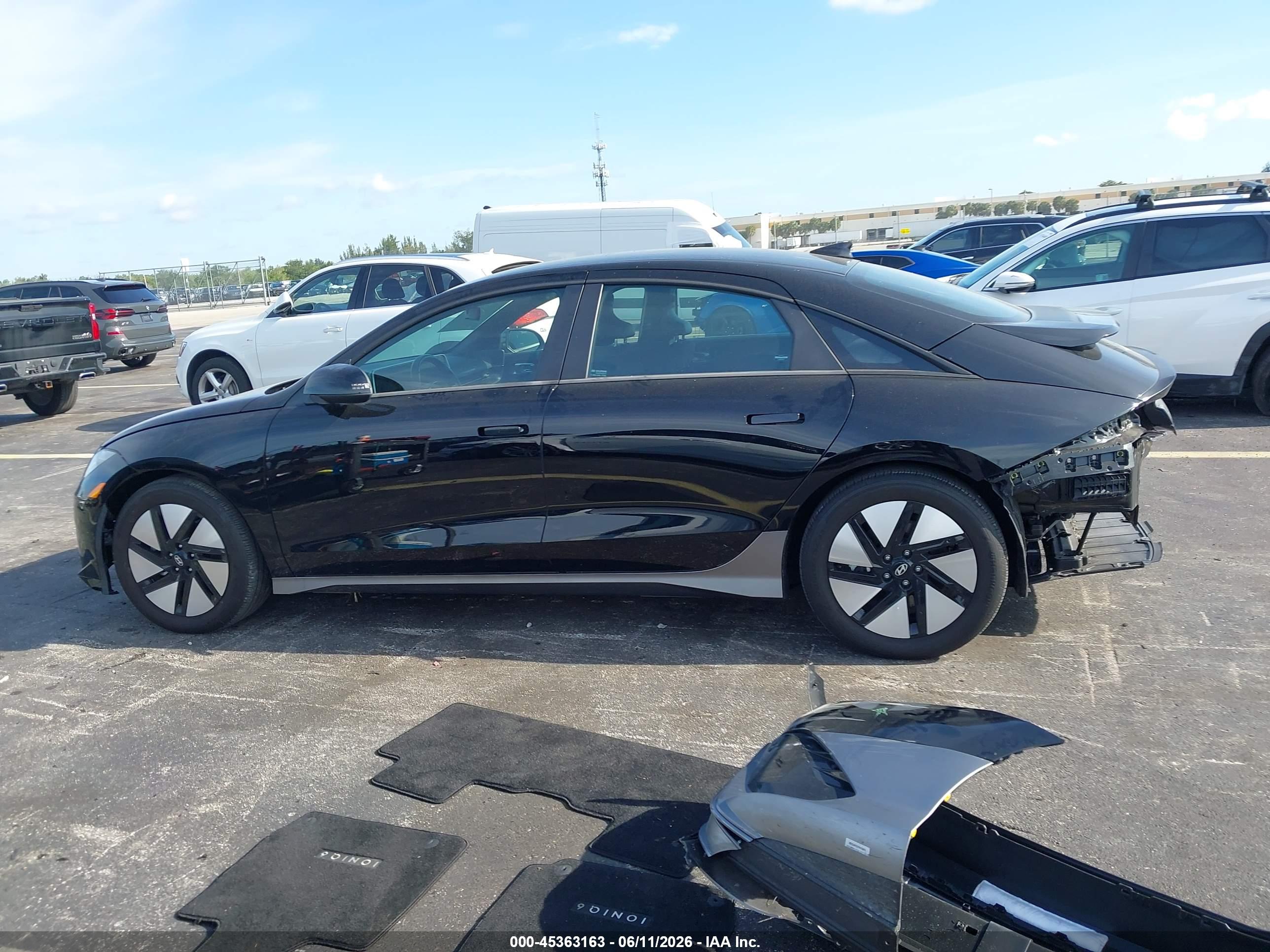 2025 HYUNDAI IONIQ 6 SE