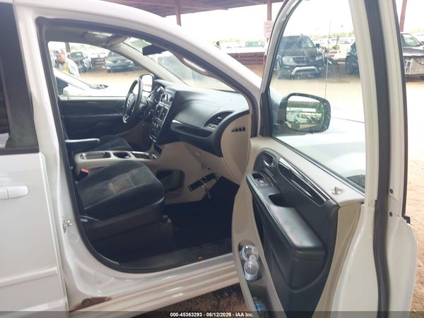 2016 DODGE GRAND CARAVAN SXT — I5
