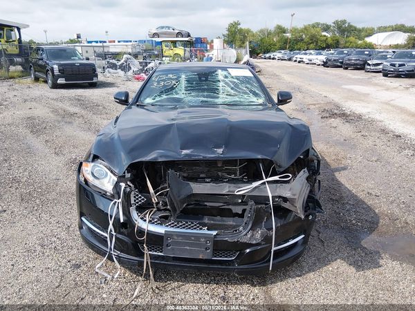 2015 JAGUAR XJ