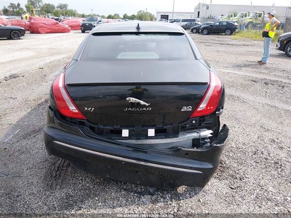 2015 JAGUAR XJ