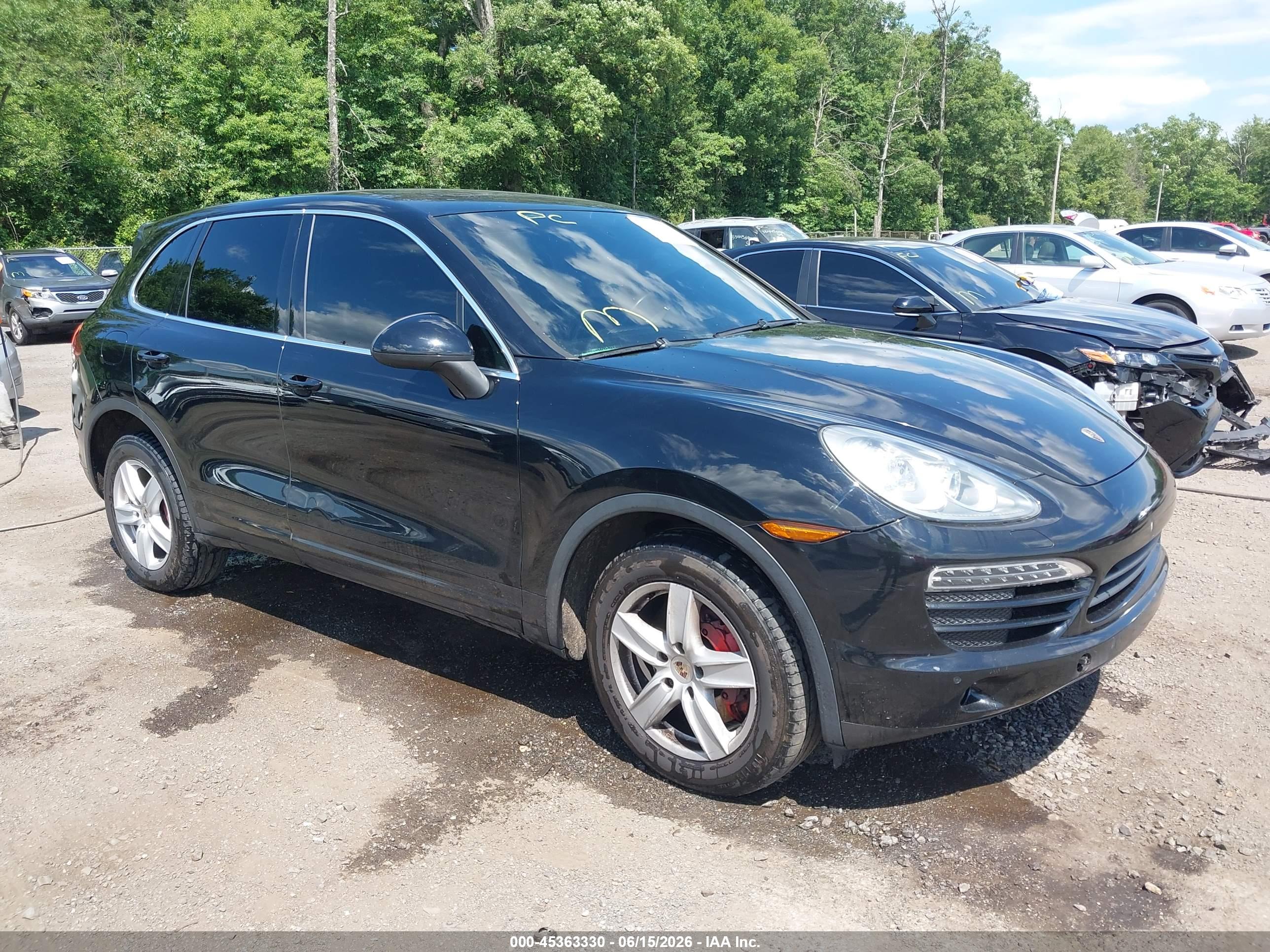 2012 PORSCHE CAYENNE