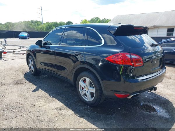 2012 PORSCHE CAYENNE