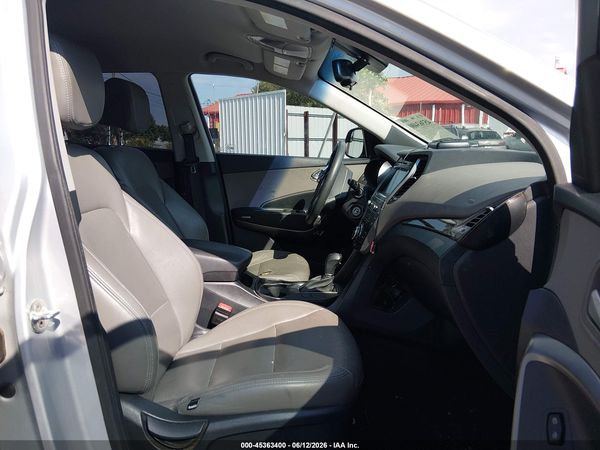 2018 HYUNDAI SANTA FE SE