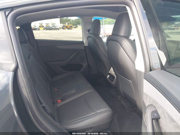 2026 TESLA MODEL Y