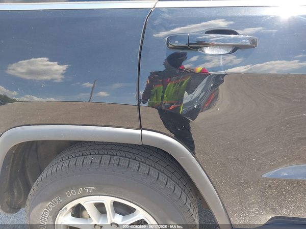 2019 JEEP GRAND CHEROKEE LAREDO E 4X4