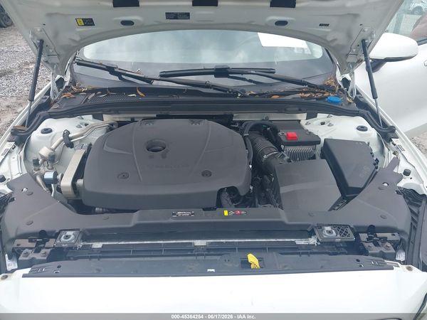 2020 VOLVO S60 T6 MOMENTUM