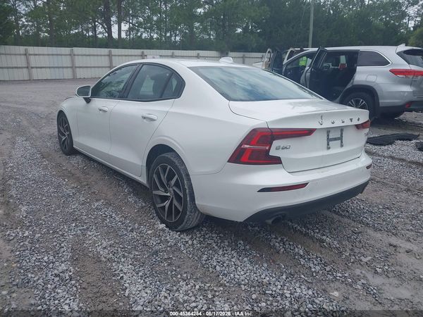2020 VOLVO S60 T6 MOMENTUM